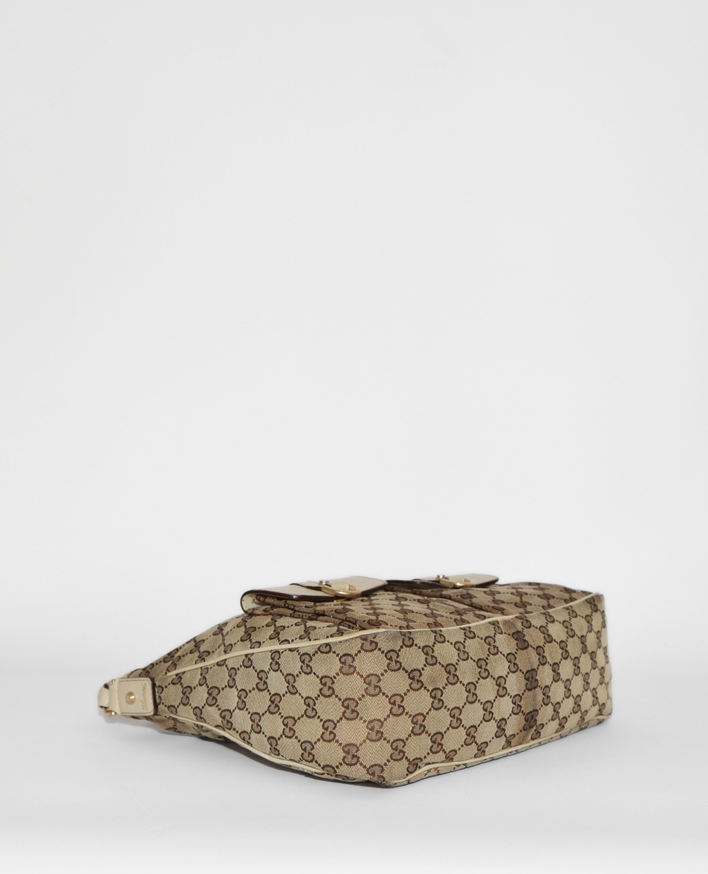 Vintage luxury Gucci GG monogram canvas Abbey Hobo Bag with tan leather trim and gold hardware. - Gucci GG Canvas Abbey Hobo Bag