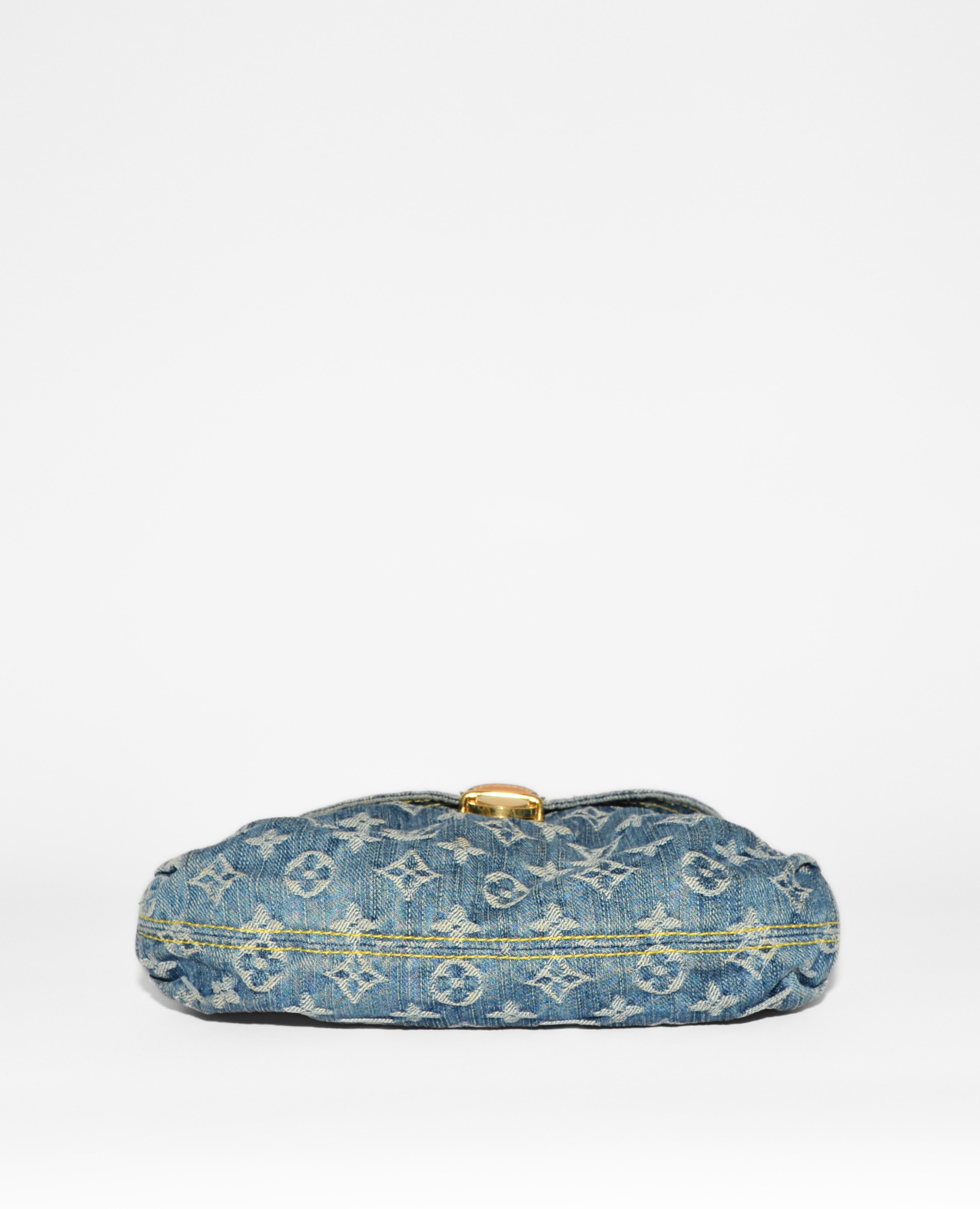 Vintage luxury Louis Vuitton pleaty denim shoulder bag with iconic monogram and gold-tone hardware, authentic high-end. - Louis Vuitton Pleaty Denim Shoulder Bag