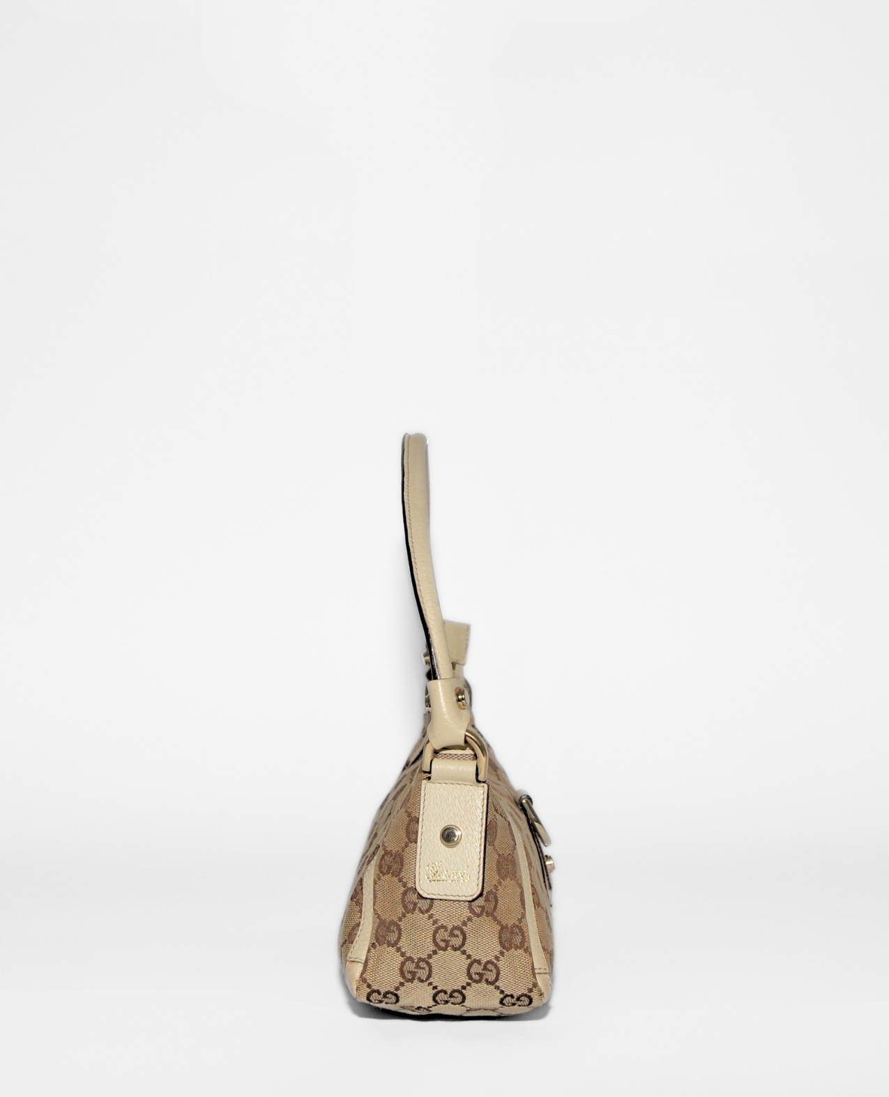 Vintage luxury Gucci GG monogram canvas Abbey D-Ring pochette in beige with leather trim and gold hardware. - Gucci GG Canvas Abbey D-Ring Pochette